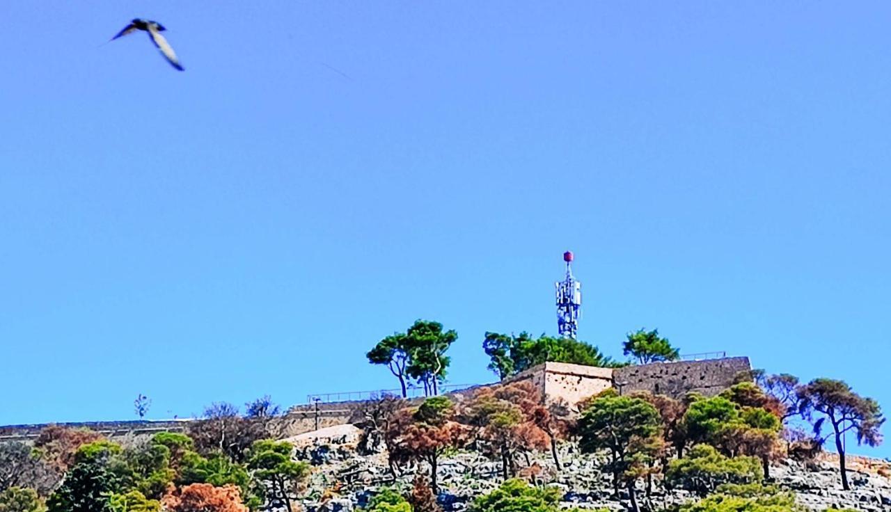Falcons Nest Sibenik Bagian luar foto