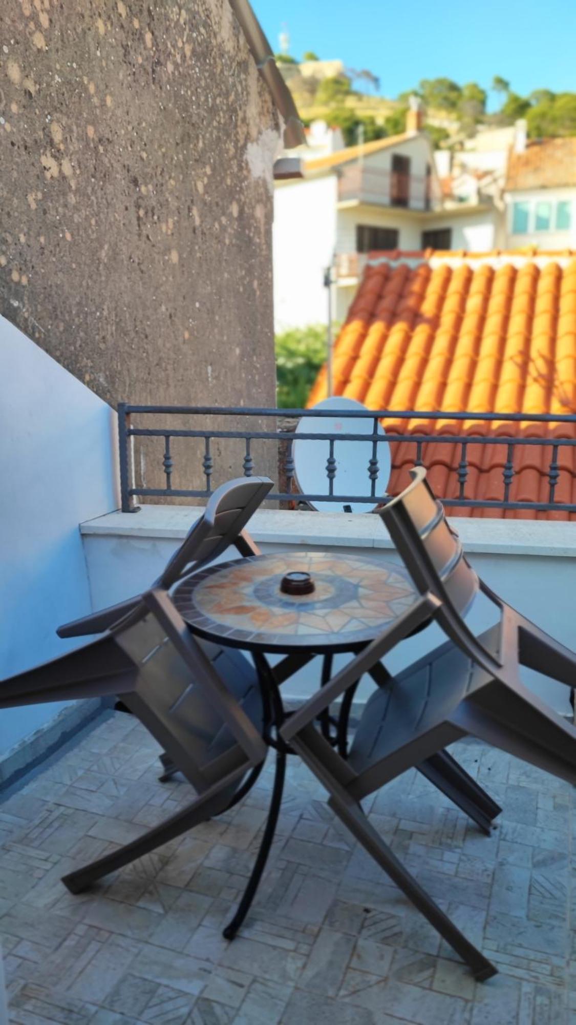 Falcons Nest Sibenik Bagian luar foto